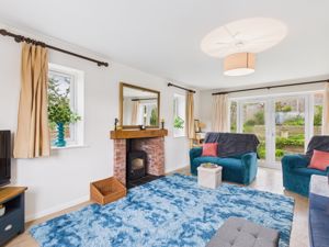 Lounge 2- click for photo gallery